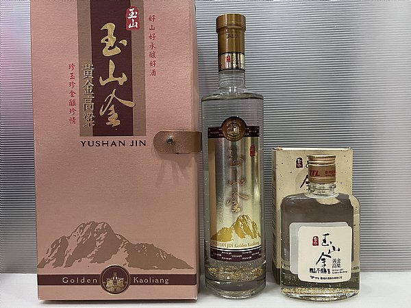 玉山金黄金高梁 玉山金黄金高梁 八年陳高 1500ml 40度 金箔