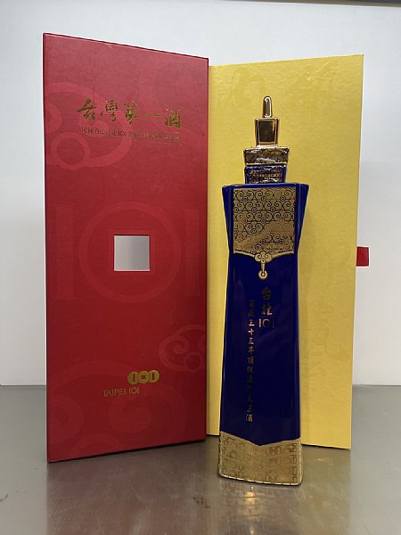 台北101窖藏33年頂級陳年高粱酒】 :::P9品酒網:::