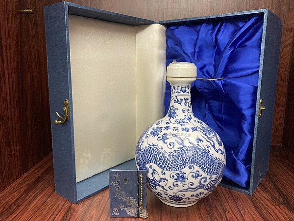 青花蟠龍+青花富貴:::P9品酒網:::