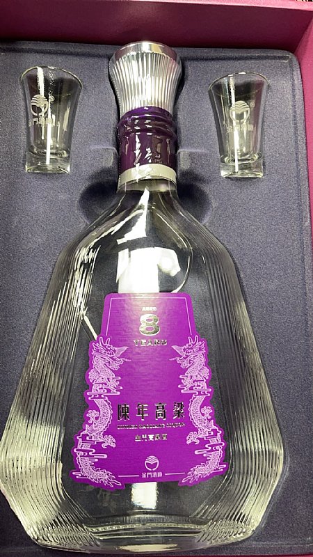 🍶 金門酒廠陳年高粱酒8年（56% 600ml） :::P9品酒網:::